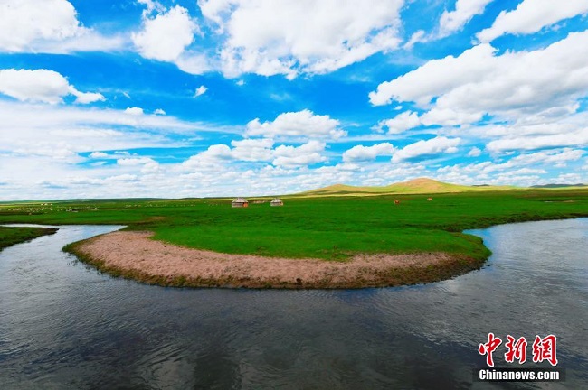 Жаз ортасында?ы ?шк? Мо???л сахарасы