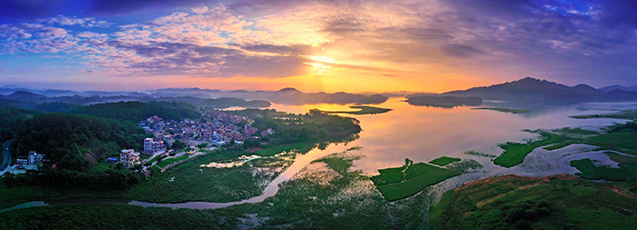 Гуандунда та?ы да 3 жа?а ?лтты? сазды саяба? ашылды