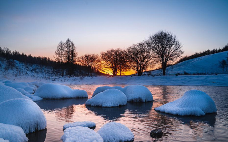?шк? Мо???лды? Аршань тауында?ы а? ?ар, к?к м?зда ?атпайтын ?зен