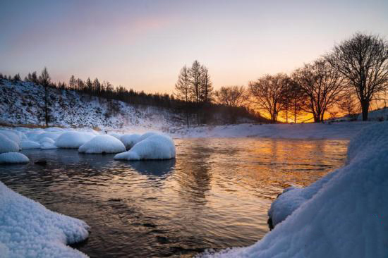 ?шк? Мо???лды? Аршань тауында?ы а? ?ар, к?к м?зда ?атпайтын ?зен