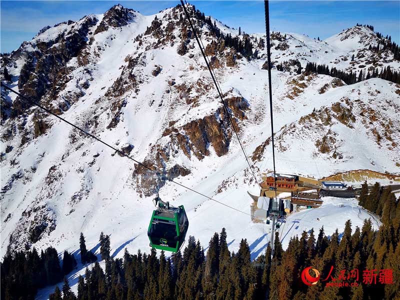 ?ыс?ы Шы?жа?да?ы Бо?да к?л?: Бояумен салын?ан суреттей ерекше ?лем