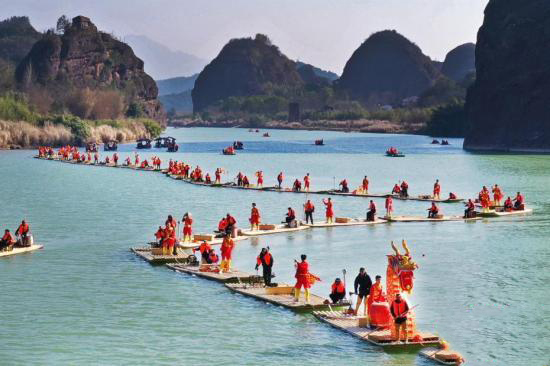 Цзянсидег? Лонхушань тау суында?ы айда?ар ?айы?