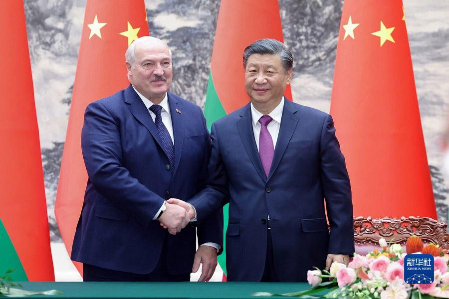 Си Цзиньпин Беларусь Президент? Лукашенкомен кел?сс?здер ж?рг?зд?