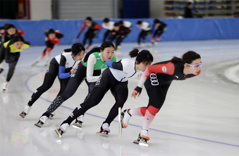 Коньки тебуден ?лтты? чемпионат: ?анат М??амет?лы бас б?йген? же??п алды