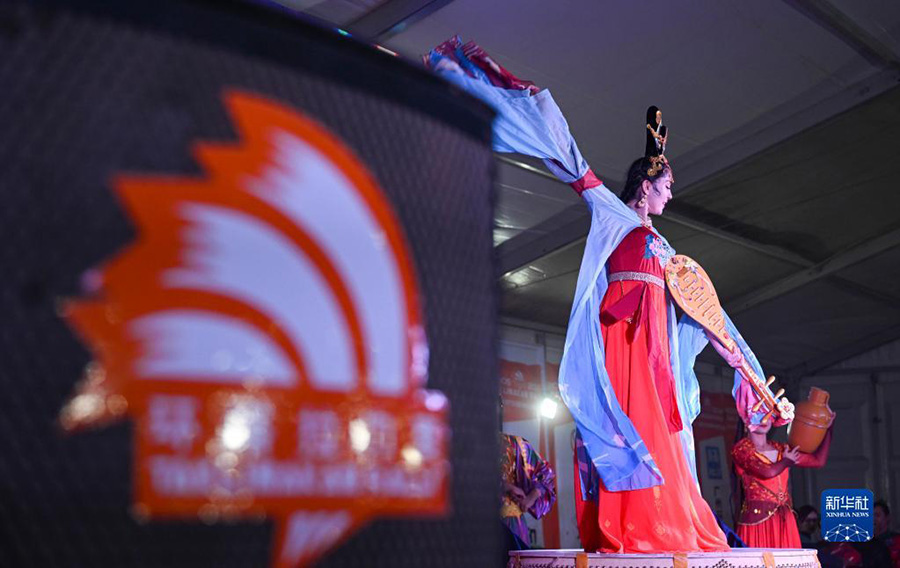 ?Спорт + туризм? жа?а ?м?рл?к к?шт? тас?ындатты