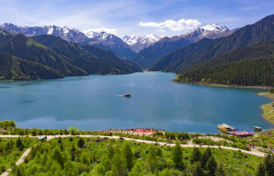 Шы?жа?: Тяньшаньны? Бо?да к?л? е? к?ркем мезг?лге жетт?