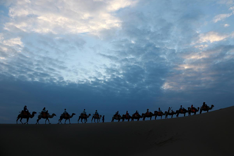 Ганьсу ?лкес? Дуньхуан ?аласы: ш?л даланы? та??ы таби?аты