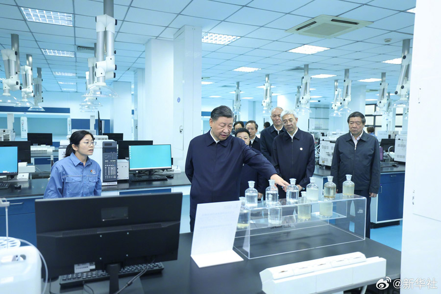 Си Цзиньпин Цзянси ?лкес?н?? Цзюцзян ?аласына ?ызметт?к тексер?спен барды