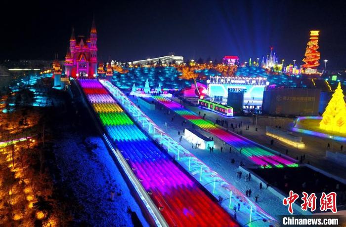 Чанчунда 512,6 метрл?к супер ?зынды?та?ы м?з сыр?ана?ы жасалды