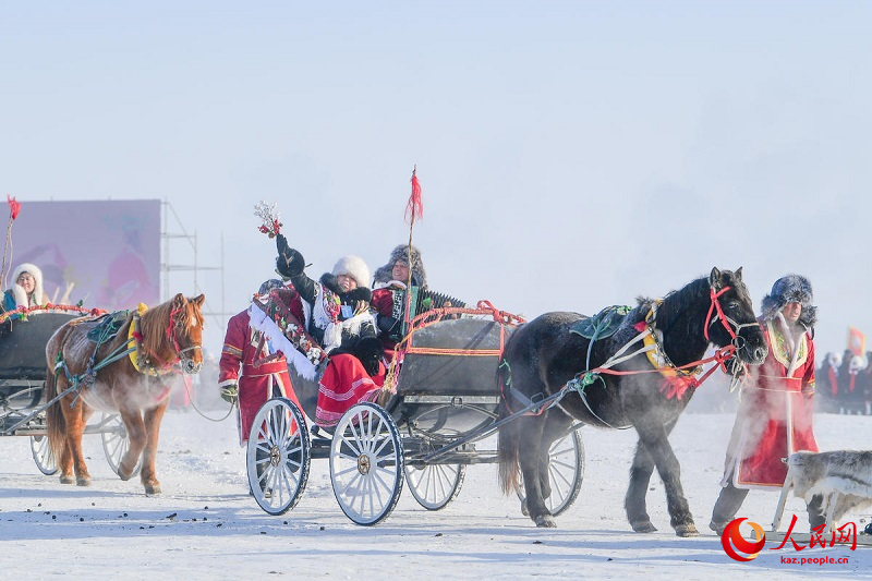 ?шк? Мо???лды? Хулуньбуир сахарасында ?ар-м?з Надам мерекес? ашылды