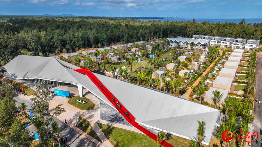 Хайнань аралыны? айналма турист?к магистрал? к?л?к ?оз?алысына ашылды