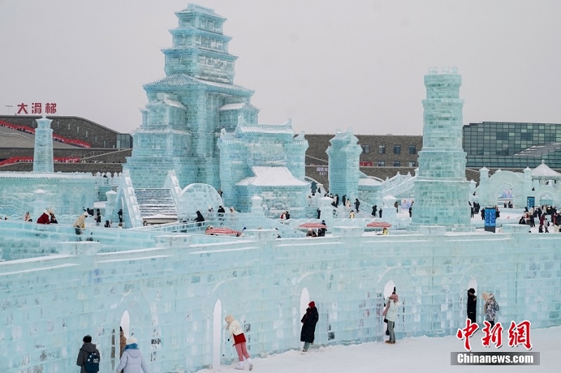 Харбинь ?ар-м?з ?лем?н?? к?нд?зг? к?р?н?с?н тамашала?ыз