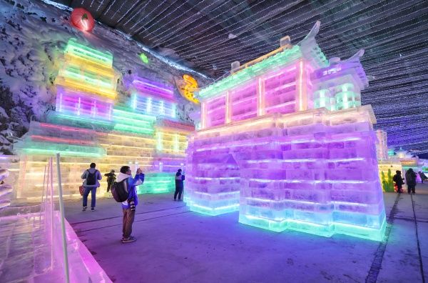 Бейж??де 38-?нш? ?ар-м?з, м?з шамдары карнавалы ?тт?