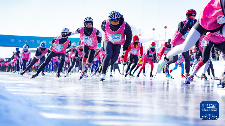 Сунхуа ?зен?ндег? коньки марафоны ойындарына 7000-нан астам адам ?атысты