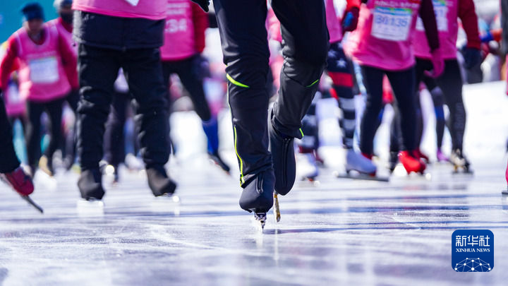 Сунхуа ?зен?ндег? коньки марафоны ойындарына 7000-нан астам адам ?атысты