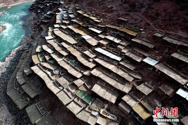 Сицзанны? Манкан ?аласында?ы мы? жылды? т?зды атыз