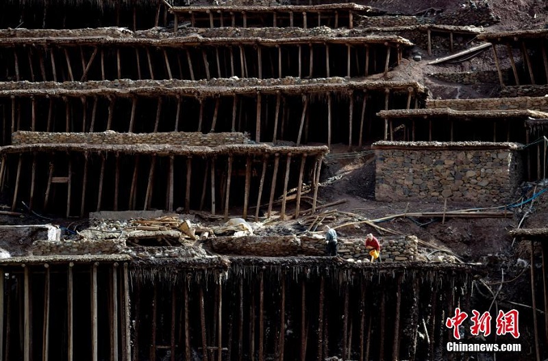 Сицзанны? Манкан ?аласында?ы мы? жылды? т?зды атыз