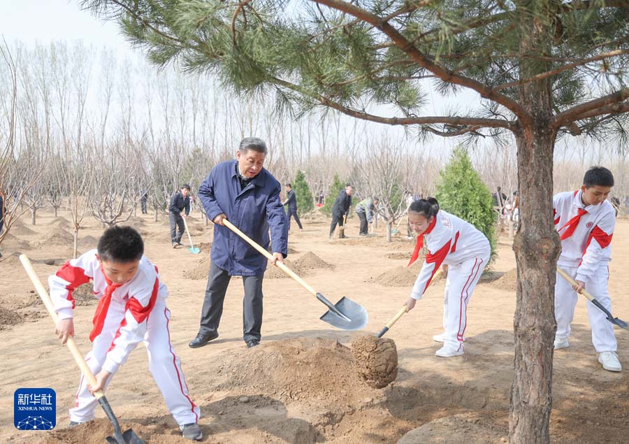 Си Цзиньпин Бейж??де а?аш отыр?ызу ?с-шарасына ?атысты