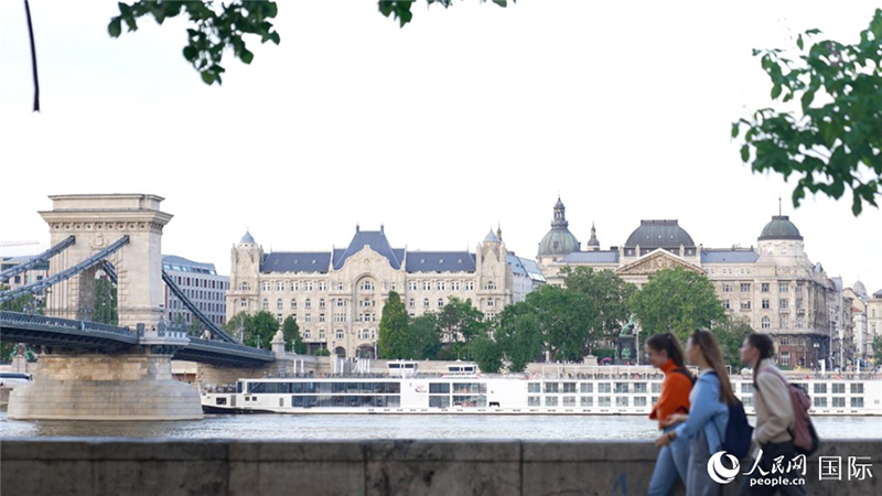 Венгрияны? астанасы Будапештте ?Дунайда?ы ?нжу-маржанды? сез?н???з