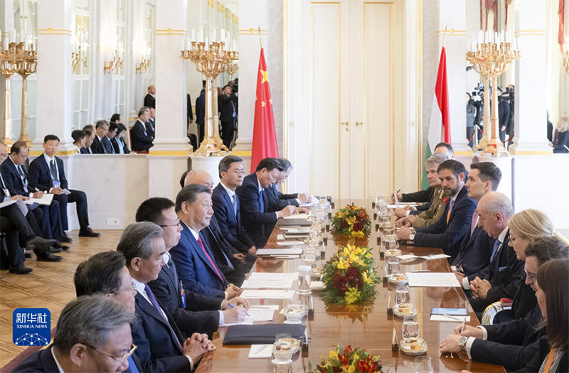 Си Цзиньпин Венгрия Президент? Т.Шуйокпен кел?сс?здер ж?рг?зд?