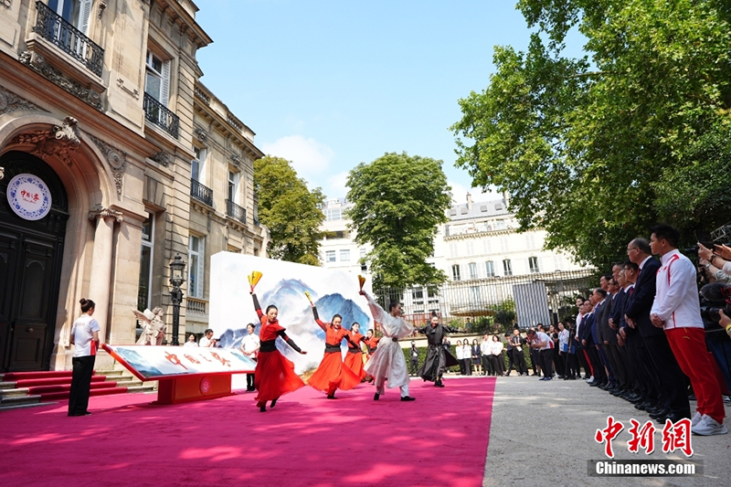 Париж Олимпиадасыны? ??ытай ?й?? ?она?тар?а ес?г?н ашты