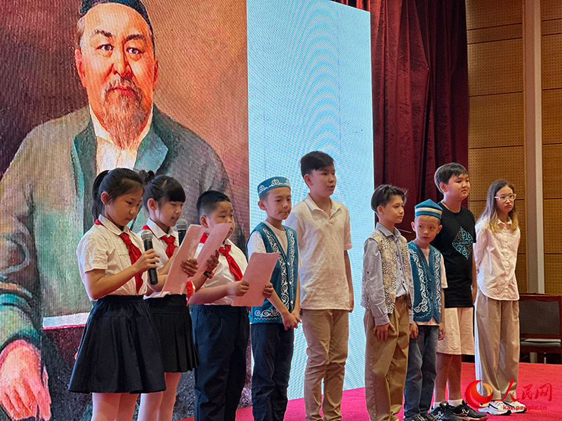 Бейж??де Абай о?улары ?тт?