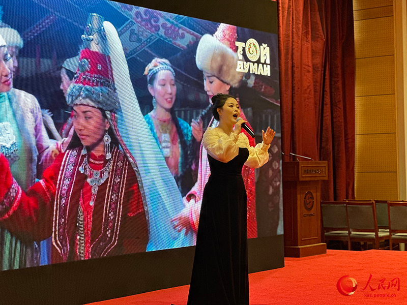 Бейж??де Абай о?улары ?тт?