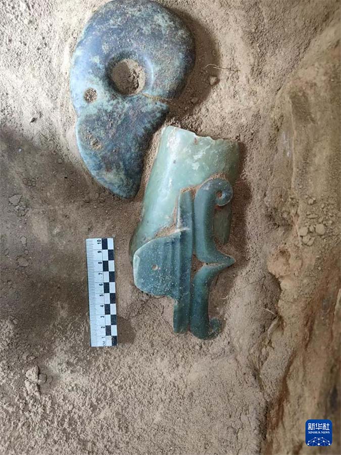 ?шк? Мо??олда Хуншань м?дениет?н?? е? ?лкен нефрит айда?ары табылды