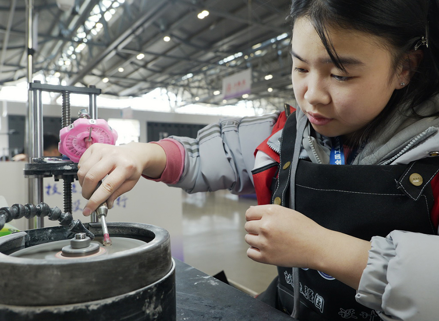 4-?нш? ?лтты? ?нерк?с?пт?к дизайн к?с?б? бойынша шеберл?к бай?ауыны? финалы басталды