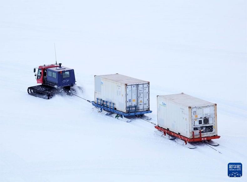 41-?нш? антарктикалы? экспедиция - ?Xuelong? н?м?рл? кемелер ж?к т?с?р?п жатыр