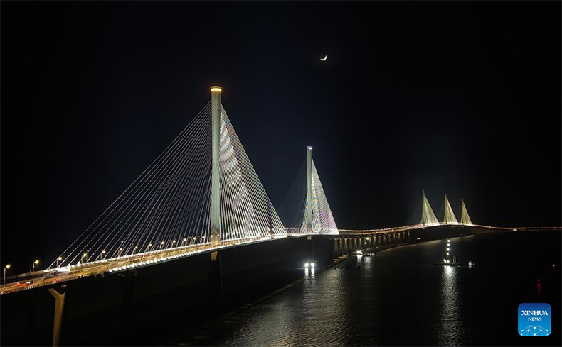 Гуандун-Сянган-Аомэнь ?лкен шы?ана?ы айма?ыны? те??з ар?ылы ?тет?н арнасыны? ?р? жобасы - Хуанмаохай те??з ар?ылы ?тет?н арнасы ?ске ?осылды