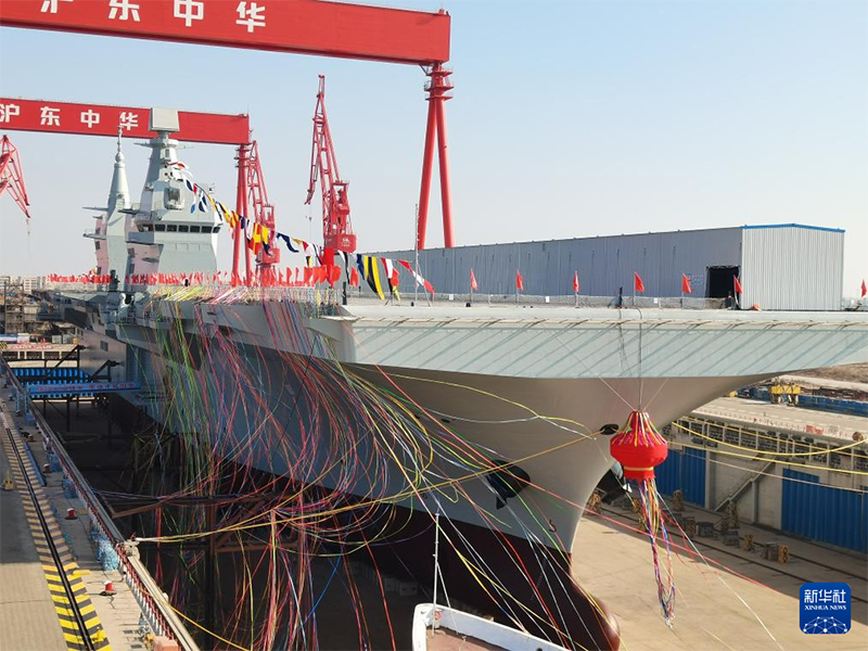 ?ытай ?скери-те??з к?штер?н?? 076 амфибиялы? шабуыл кемес? Шанхайда су?а т?с?р?лд?