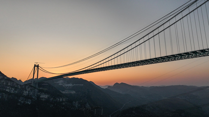 ?ытайда ?лемдег? е? би?к к?п?рд?? ??рылысы ая?талу?а жа?ын