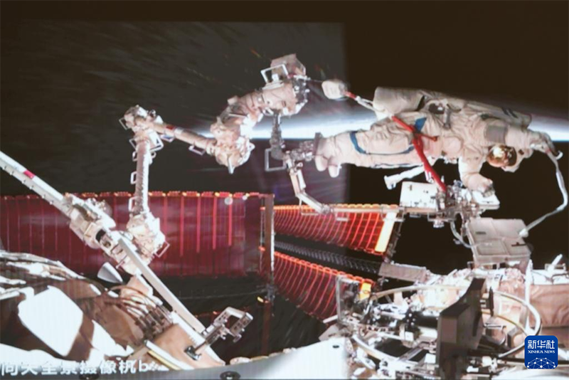 ?Шэньчжоу-19? ?арышкерлер? ек?нш? рет кабинадан шы?уды ая?тады