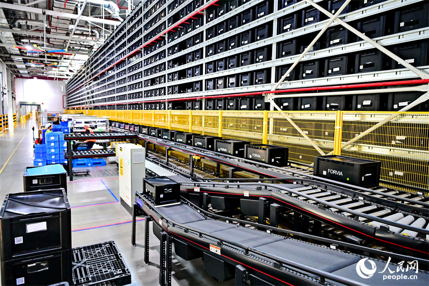 Фэнчэн, Цзянси: Интеллектуалды ?нд?р?с сапа мен ти?мд?л?кт? арттырды