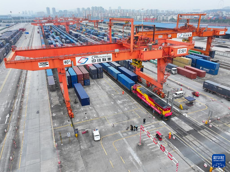 Чунцин ал?аш рет Ау?анстан?а т?келей ж?к пойызын ?ске ?осты