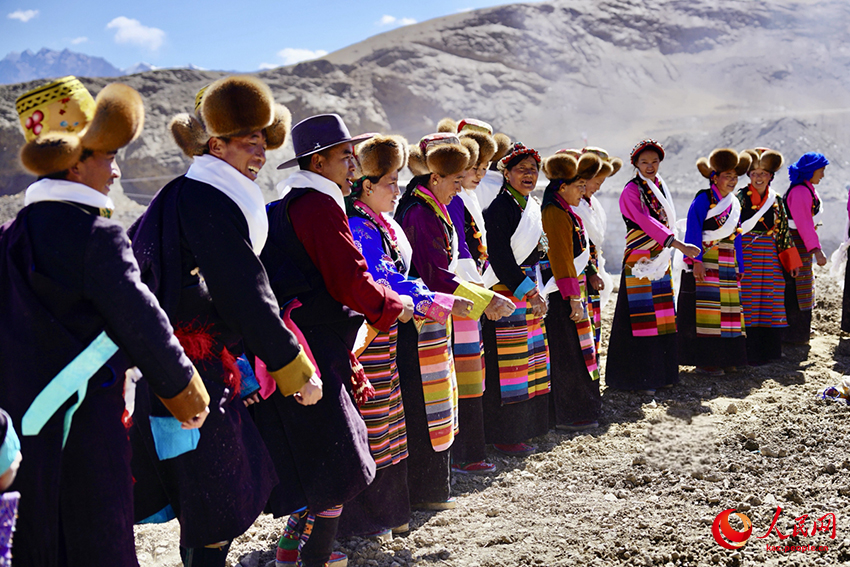 Сицзан фермерлер? к?ктемг? жер жырту маусымыны? ашылу р?с?м?н ?тк?зд?