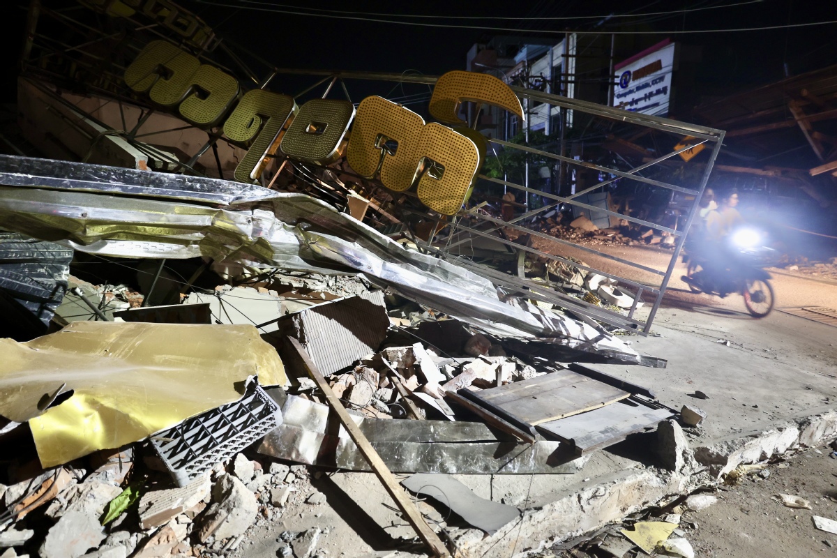 ?ытай ??т?ару тобы Мьянманы? жер с?лк?н?с?нен зардап шеккен аудандарында к?н?-т?н? то?таусыз ??т?ару ж?мыстарын ж?рг?зд?