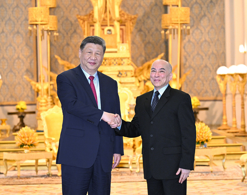 Си Цзиньпин Камбоджа Корол? Сихамонимен кездест?