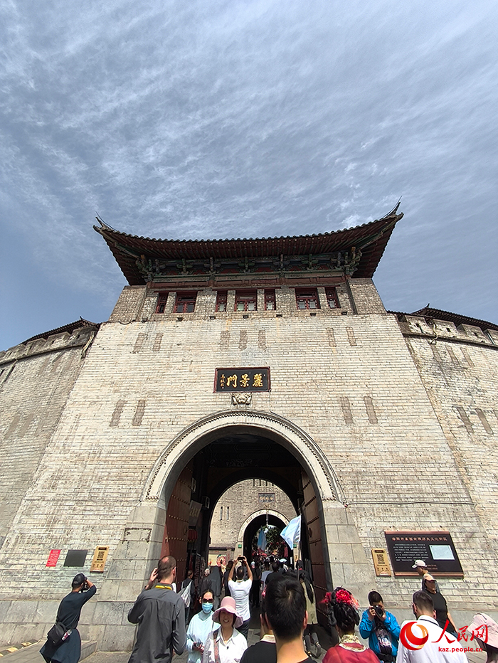 Лоян-т?рт мы? жылды? тарихы бар желг? астана