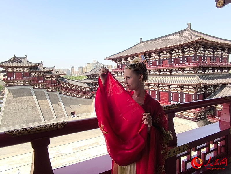 Лоян-т?рт мы? жылды? тарихы бар желг? астана