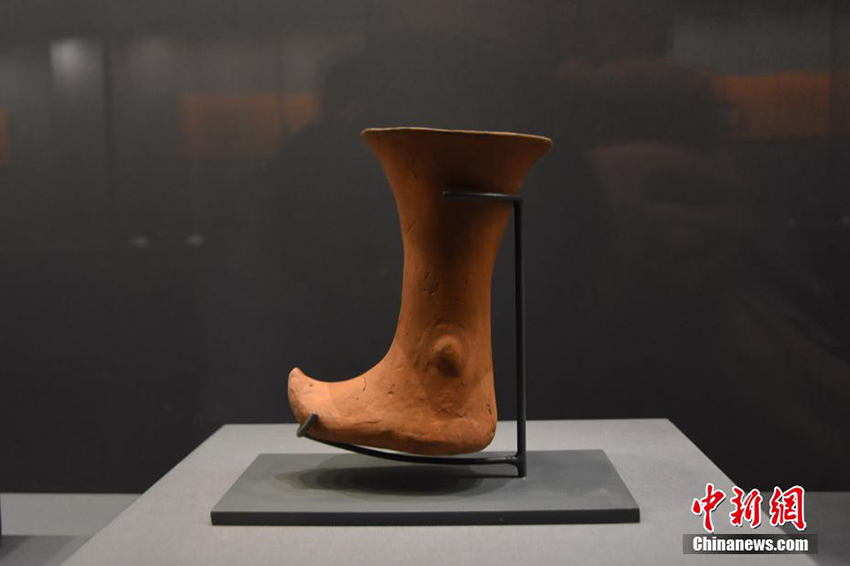 Чжэнчжоу керамикалы? м?ражайы: К?шкентай тоста?андардан Ж?бек жолыны? ?ркениет?н сез?ну