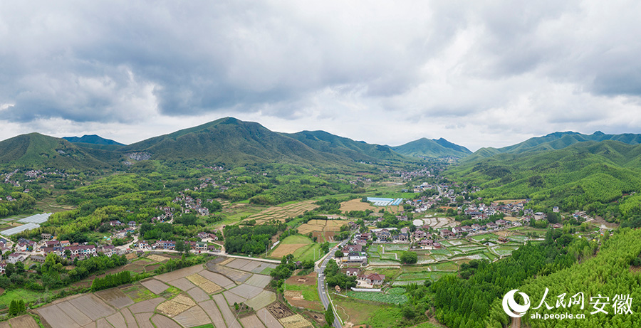 Дамып жат?ан ?ытай - Хэсин ауылында?ы ?згер?стер